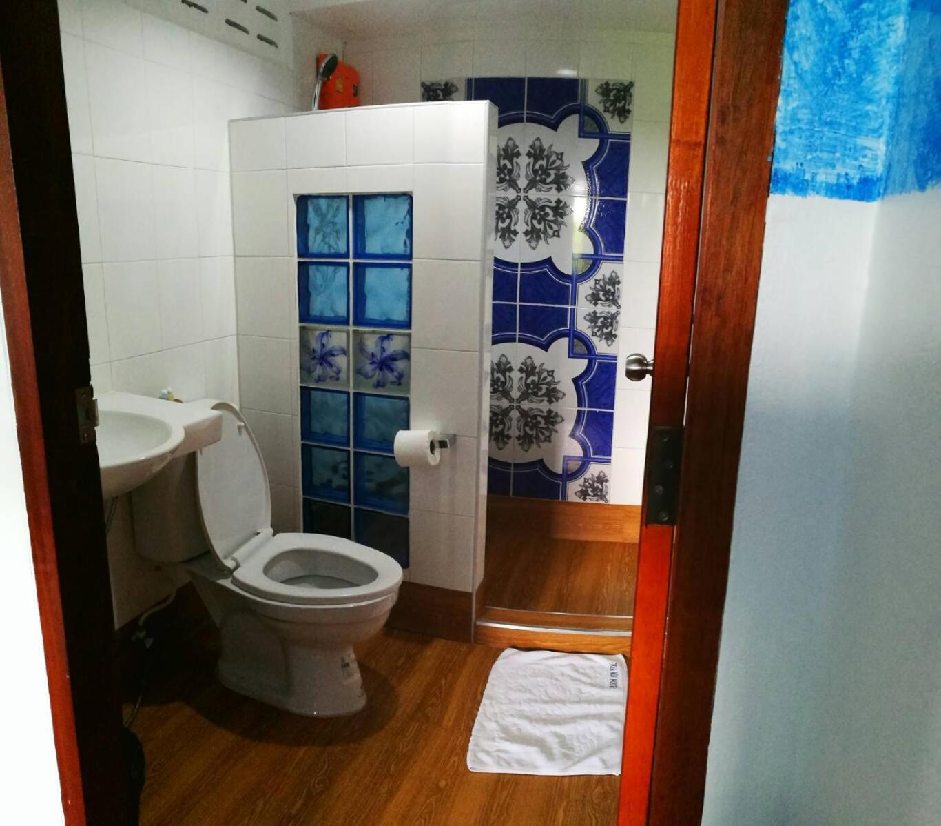 Room For You Banguecoque Exterior foto